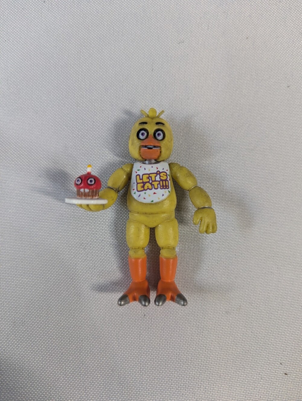 Funko FNAF 2" Mini Vinyl Figure Chica with Cupcake Let's Eat - 2